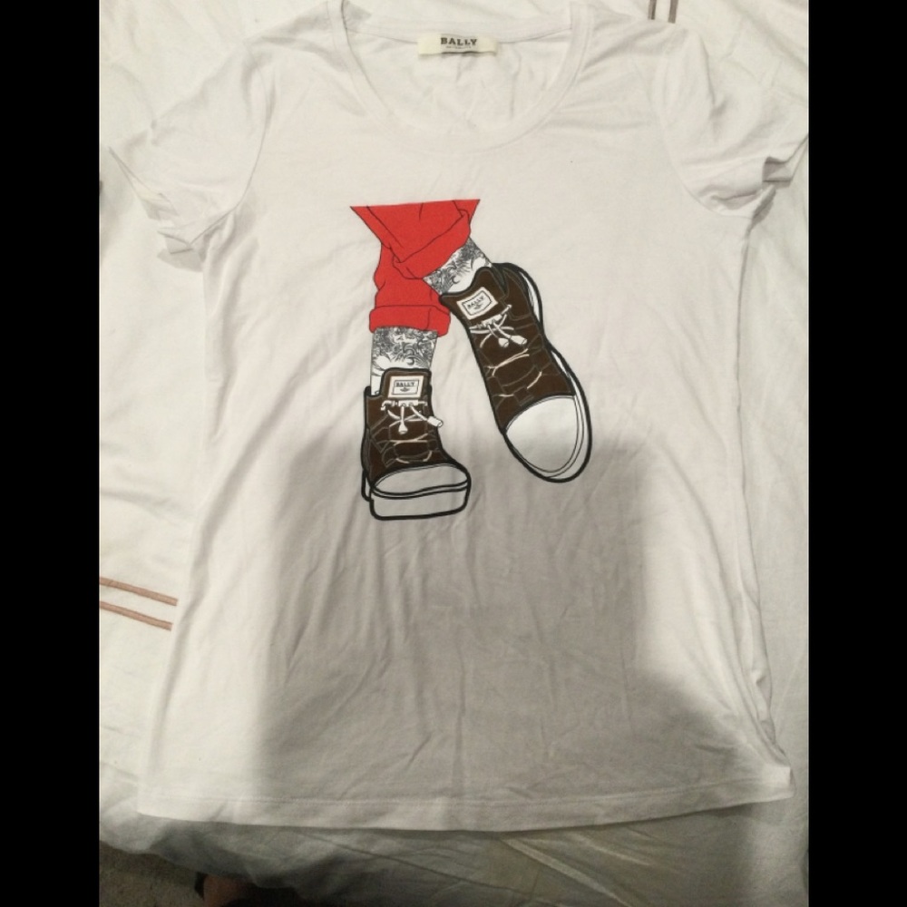 Bally Switzerland Tee Shirt, Size USA 38